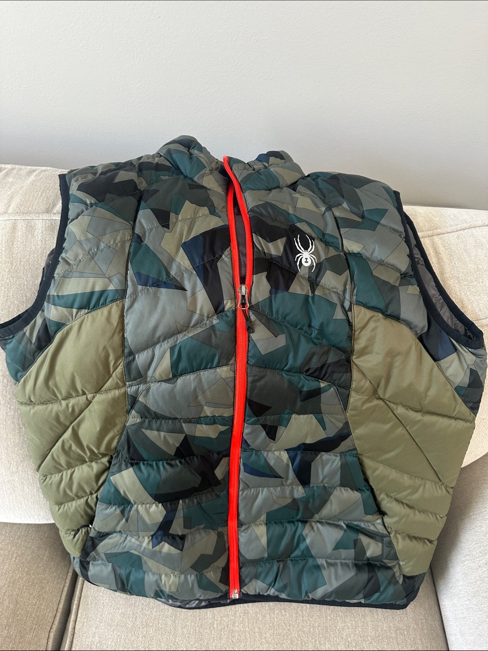 Spyder Camouflage Quilted Vest with Red Center Zipper